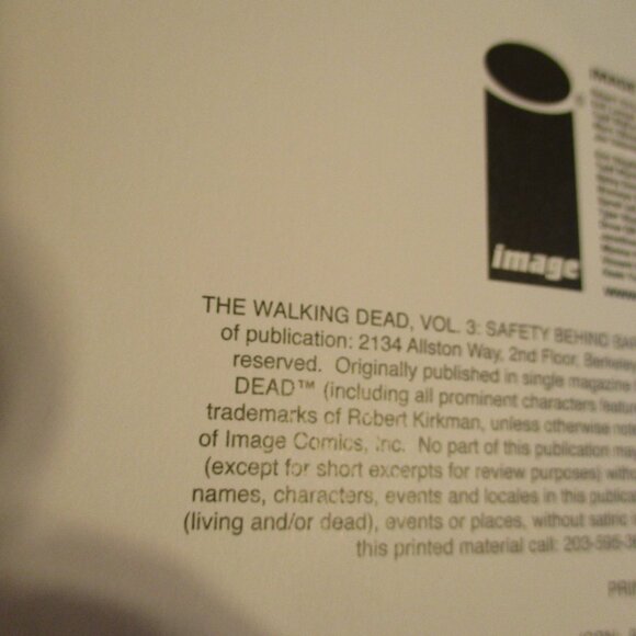 Walking Dead TPB Volume 3 Black White Purple Death Zombie Fighting Comic Book - Picture 7 of 12